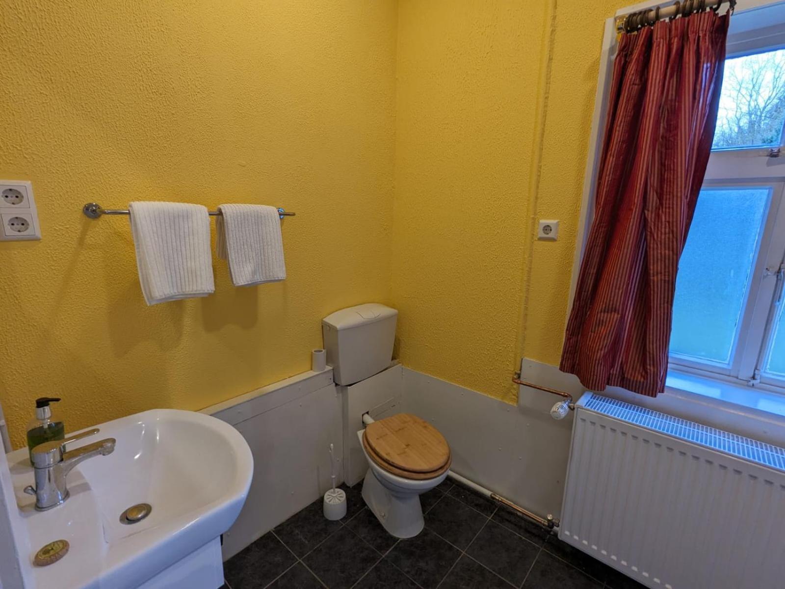 „altes Forsthaus“ Am Schloss Apartment *